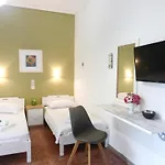 Apart Otel Papadioti Pefki (Evia)