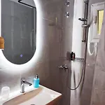Apart Otel Papadioti Pefki (Evia)
