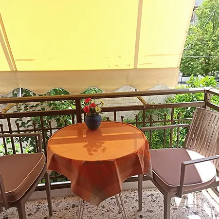 Papadioti Aparthotel 3*