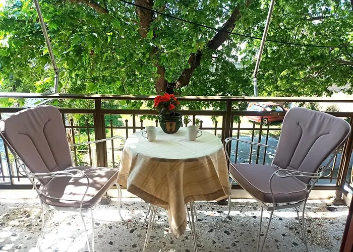 Aparthotel Papadioti Pefki (Evia)